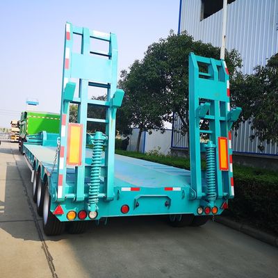 Semi remolque de eje bajo FUWA La solución perfecta para las necesidades de transporte de equipos pesados