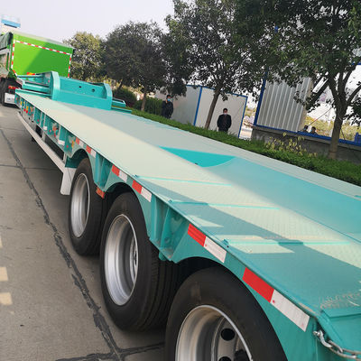 Carga útil máxima 60-80T Semirremolque plano bajo para el transporte de equipos pesados polivalentes