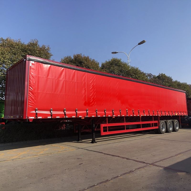 Se trata de un vehículo de transporte de mercancías de acero con una longitud de trayectoria de más de 30 km.